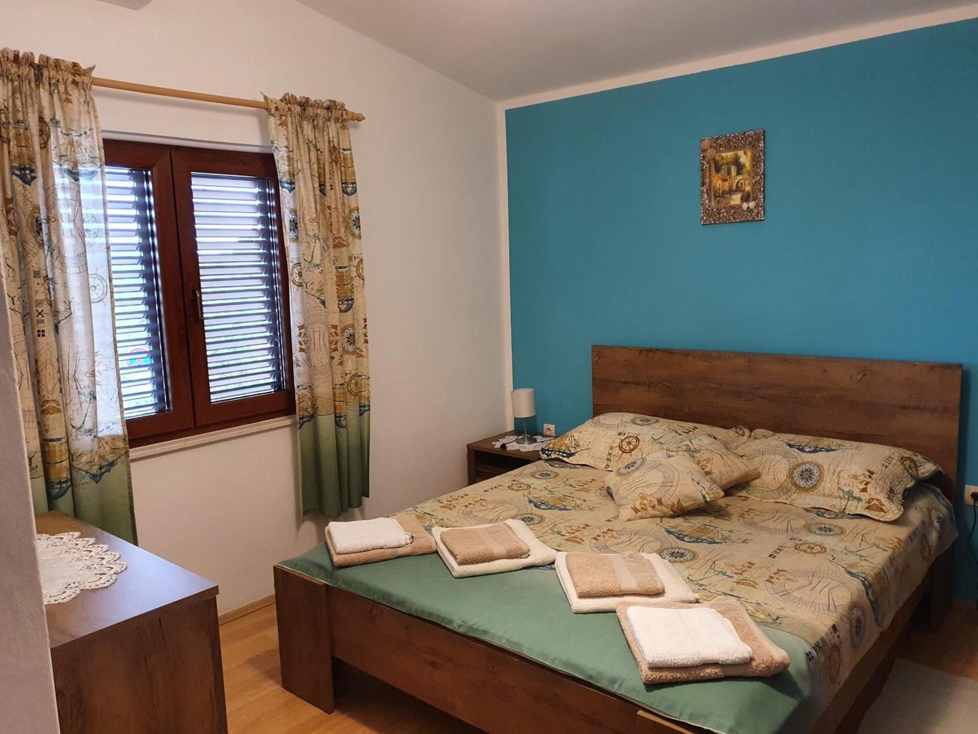 Apartments Vila Leona Pirovac Chambre photo
