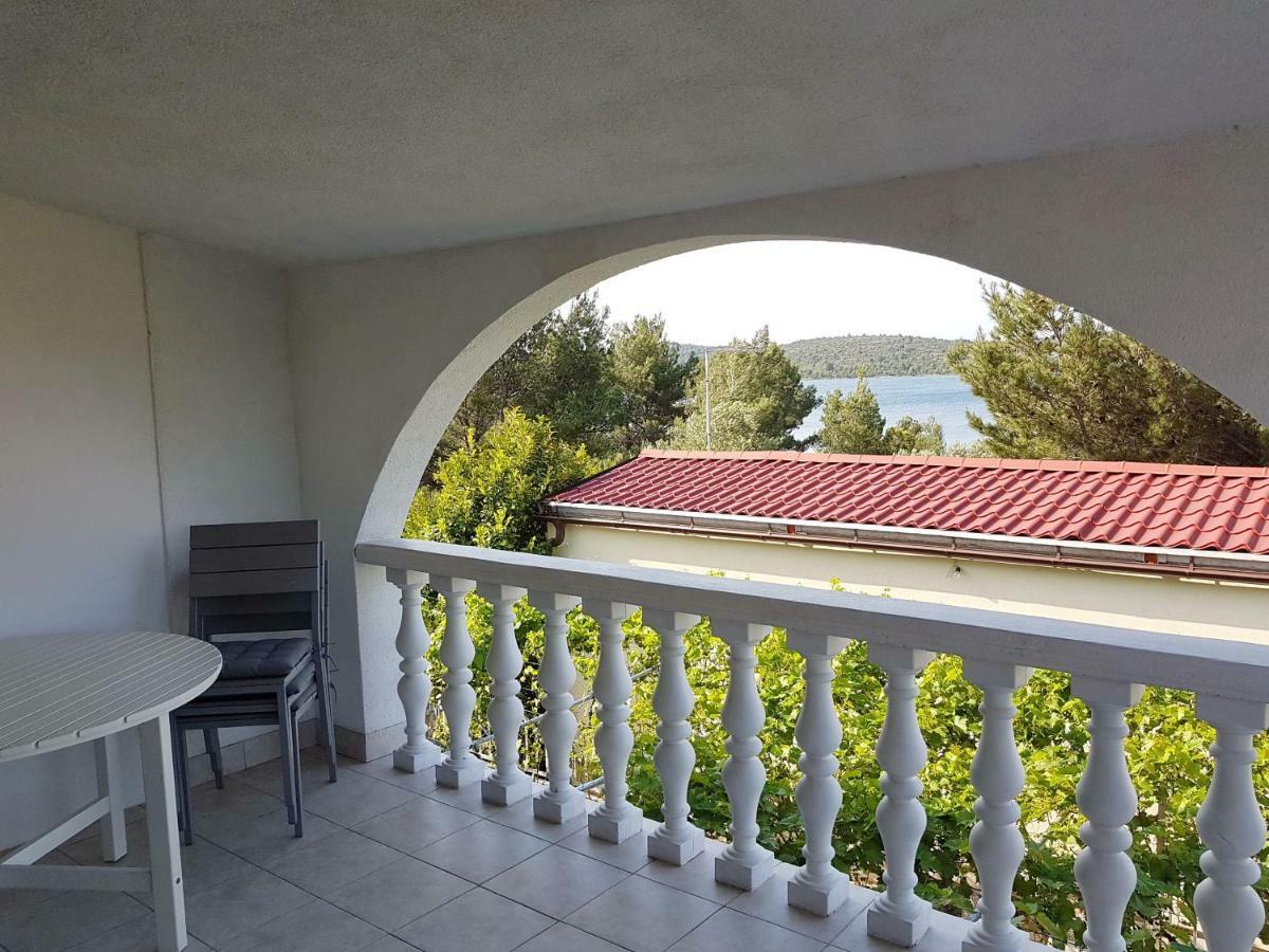 Apartments Vila Leona Pirovac Extérieur photo